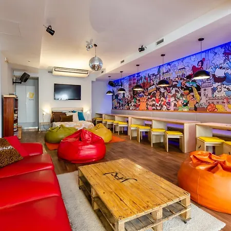 Yes Lisbon Hostel-2