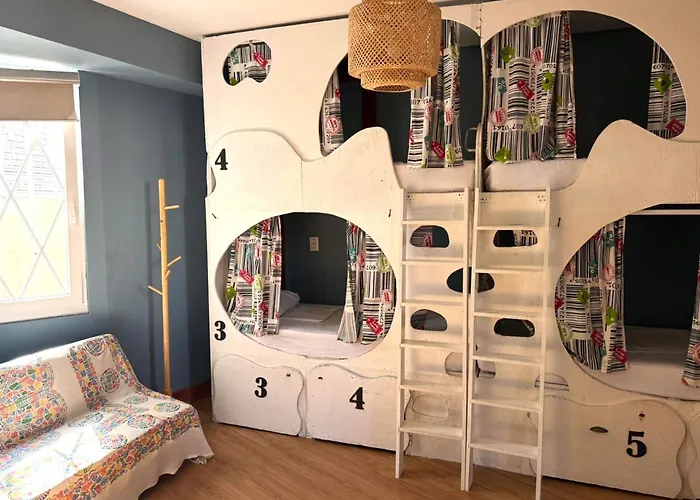 Sunset Destination Hostel Lisbon